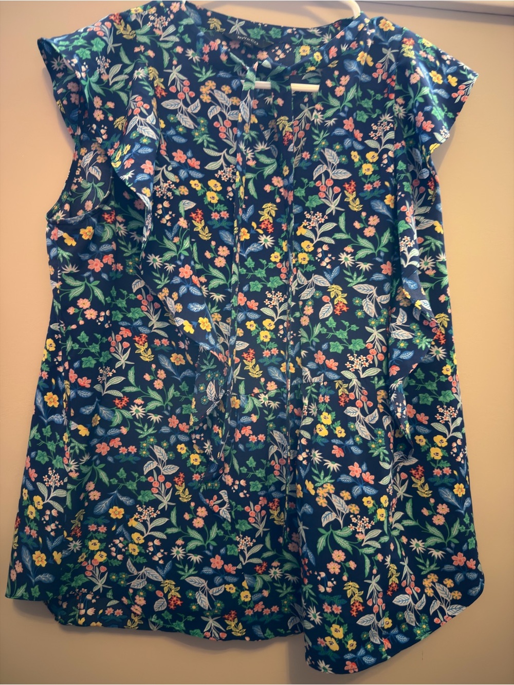 RW&CO. Navy Multicolor Floral Ruffled Tie-Detail Blouse - Picture 2 of 9